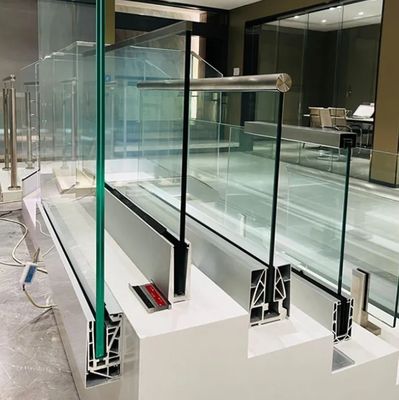 Θέση Γέφυρα Ράλινγκ Χάνδρα για διαμέρισμα θέρετρο Αλουμίνιο Γυαλί U Channel Γυαλί φράχτη Balustrade Ράλινγκ Θέση